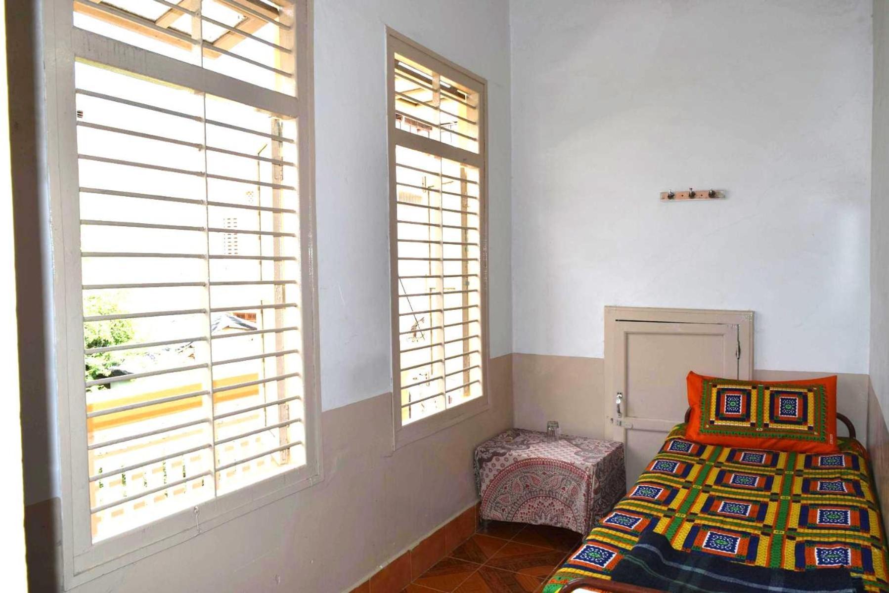 City Guest House Bhuj Bagian luar foto